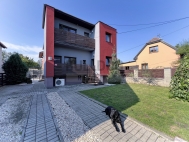 Prodej samostatnho RD, 234 m2, valy (okres Praha-vchod)