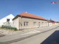 Prodej rohovho RD, 214 m2, Blatn (okres Strakonice)