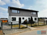 Prodej blokovho RD, 0 m2, estajovice (okres Praha-vchod) - exkluzivn