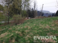 Prodej pozemku , určený k výstavbě RD, Mníšek (okres Liberec)