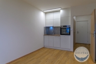 Pronjem bytu 1+kk, 25 m2, OV, Praha 10, Maleice, ul. Poernick