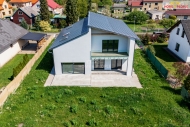 Prodej samostatnho RD, 238 m2, Cerhenice (okres Koln)