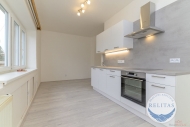 Pronjem bytu 2+kk, 40 m2, OV, Praha 5, Koe, ul. Nad zmekem