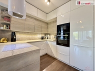 Prodej bytu 3+kk, 77 m2, OV, Praha 10, Horní Měcholupy, ul. Mantovská