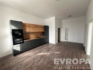 Pronájem bytu 2+kk, 43 m2, OV, Žirovnice (okres Pelhřimov), ul. Havlíčkovo náměstí