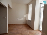 Pronjem bytu 1+kk, 26 m2, OV, Praha 6, Ruzyn, ul. Drnovsk