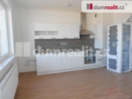 Pronjem bytu 2+kk, 46 m2, OV, Praha 10, Horn Mcholupy, ul. Mantovsk
