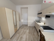 Pronájem bytu 1+kk, 30 m2, OV, Praha 5, Smíchov, ul. Moulíkova
