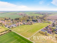 Prodej pozemku , určený k výstavbě RD, Podolanka (okres Praha-východ)