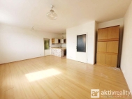 Pronjem bytu 3+kk, 60 m2, OV, Praha 8, Bohnice, ul. Hlivick