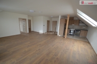Pronjem bytu 3+kk, 87 m2, OV, Podolanka (okres Praha-vchod), ul. U Pejavky