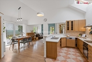 Prodej samostatnho RD, 227 m2, Vyehoovice, Kozovazy (okres Praha-vchod)