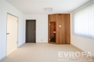 Prodej samostatnho RD, 384 m2, Zichovec (okres Kladno)