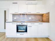 Pronjem bytu 1+kk, 35 m2, OV, Praha 9, Hloubtn, ul. Kolbenova