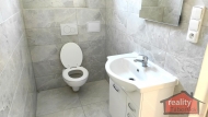 Prodej komernho objektu , Nupaky (okres Praha-vchod) - exkluzivn