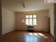 Pronjem bytu 1+kk, 36 m2, OV, Praha 10, Stranice, ul. Za potou
