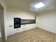 Pronjem bytu 2+kk, 50 m2, OV, Vlkov (okres Zln)