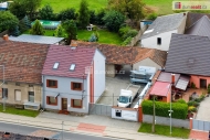 Prodej rohovho RD, 211 m2, Libi (okres Mlnk)