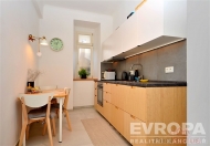 Prodej bytu 2+1, 60 m2, OV, Praha 7, Holeovice, ul. Schnirchova