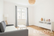 Prodej bytu 2+1, 60 m2, OV, Praha 7, Holeovice, ul. Schnirchova