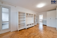Pronjem bytu 3+1, 65 m2, OV, esk Brod (okres Koln), ul. Jungmannova