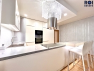 Pronjem bytu 4+kk, 107 m2, OV, Praha 10, Horn Mcholupy, ul. Modensk