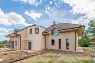Prodej samostatného RD, 344 m2, Káraný (okres Praha-východ)