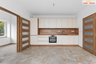 Pronjem bytu 2+kk, 35 m2, OV, Chrṻany, Bylany (okres Koln)