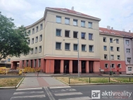 Pronjem bytu 3+1, 84 m2, OV, Praha 6, Dejvice, ul. Na Dionysce