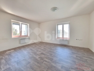 Pronjem bytu 2+kk, 35 m2, OV, Prosenice (okres Perov), ul. U Ndra