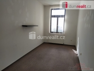 Pronjem kancel, Opava, Pedmst