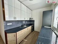 Pronjem bytu 2+1, 54 m2, OV, Zln, ul. M. Knesla