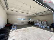 Pronjem obchodnch prostor, Uhersk Hradit, Maatice