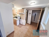 Pronjem bytu 2+kk, 33 m2, OV, Peky (okres Koln), ul. Barkova