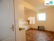 Pronájem bytu 1+kk, 20 m2, OV, Praha 9, Hrdlořezy, ul. Českobrodská