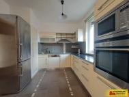 Pronjem bytu 3+1, 104 m2, OV, Znojmo