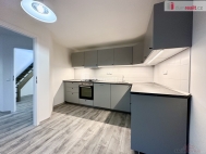 Prodej bytu 4+1, 119 m2, OV, Karlovy Vary, ul. Kolmá