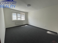 Pron�jem bytu 1+1, 35 m2, OV, Ostrava, Mari�nsk� Hory (okres Ostrava-m�sto), ul. 28. ��jna - exkluzivn�