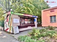 Pron�jem obchodn�ch prostor, Praha 9