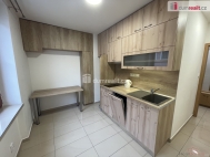 Pron�jem bytu 2+1, 53 m2, OV, Mikulov (okres B�eclav), ul. Husova