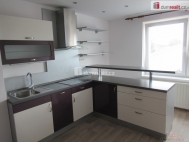 Pron�jem bytu 2+1, 65 m2, OV, Praha 8, Kobylisy, ul. O�echov�