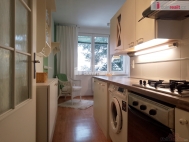 Pron�jem bytu 2+1, 61 m2, OV, Karlovy Vary, Bohatice, ul. Lomen�