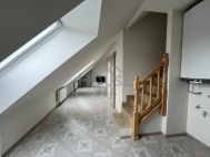 Pron�jem bytu 2+kk, 57 m2, OV, �valy (okres Praha-v�chod)