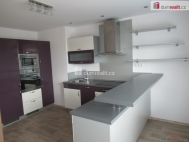 Pron�jem bytu 2+1, 65 m2, OV, Praha 8, Kobylisy, ul. O�echov�