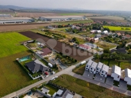 Prodej pozemku , určený k výstavbě RD, Syrovice (okres Brno-venkov) - exkluzivně