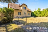 Prodej pozemku , ur�en� k v�stavb� RD, Praha 9, B�chovice