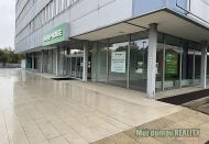 Pron�jem komer�n�ho objektu : Obchodn� centrum, Praha 10, Stra�nice