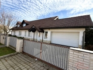 Prodej samostatn�ho RD, 353 m2, Pe�ky (okres Kol�n) - exkluzivn�