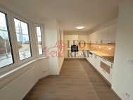 Prodej bytu 3+1, 94 m2, OV, Praha 4, Kunratice, ul. Hornoml�nsk�