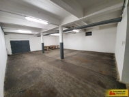 Pron�jem komer�n�ho objektu : Sklad, Znojmo